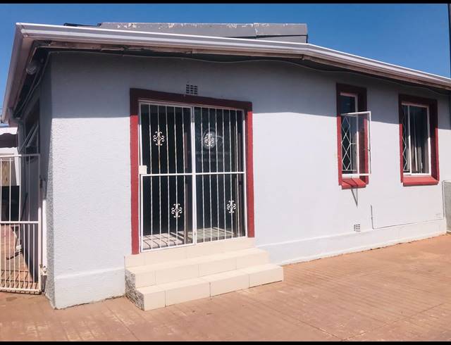 12M² OFFICE TO LET IN DALVIEW